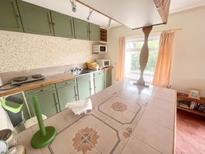 Photo 21- click for photo gallery